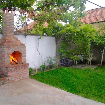 Big Three Apartments In Avlabari, Old Tbilisi Exterior foto